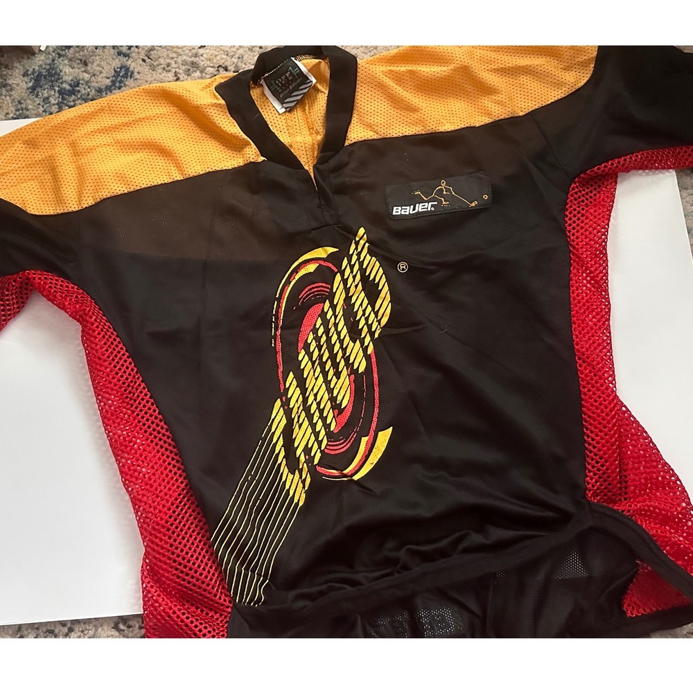 Vintage 90s Vancouver Canucks‎ Bauer NHL Flying Skate Mesh Jersey Mens Medium